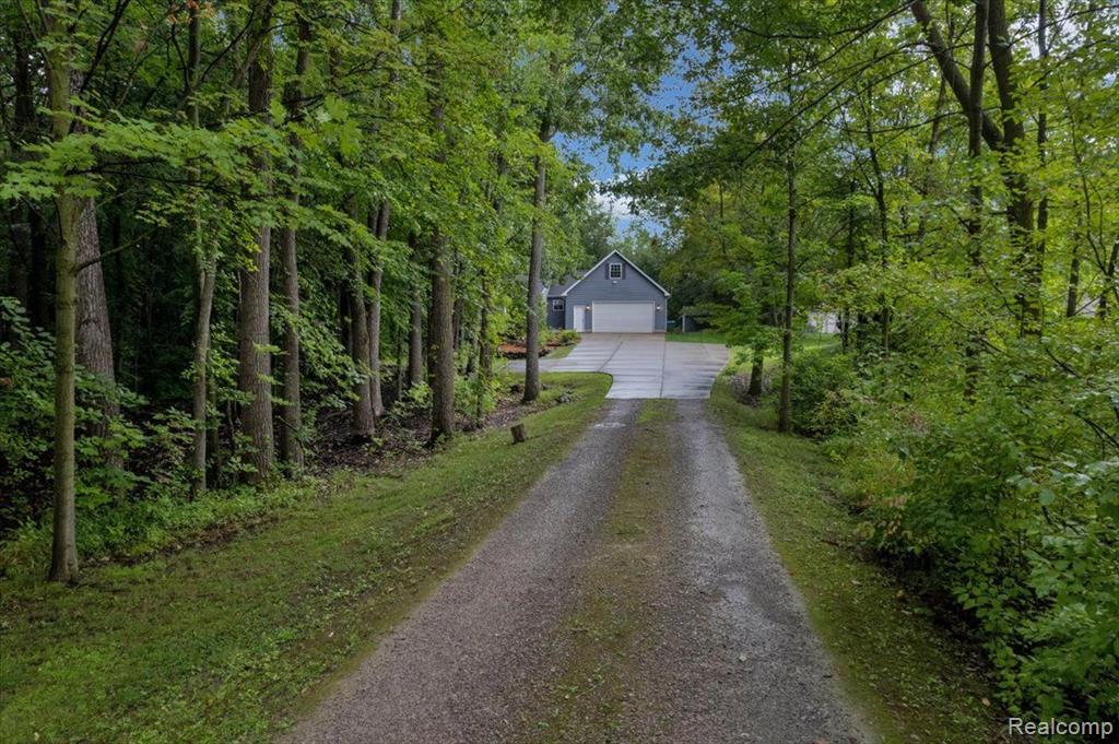 13099 Ripley Road Linden, MI 48451 - Photo 3 of 24