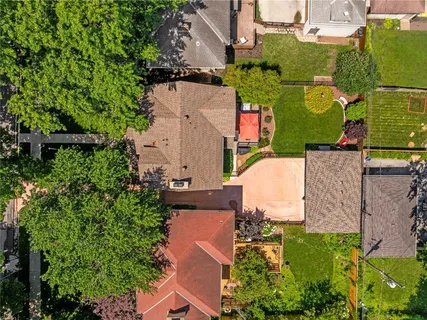 $585,000 | 1008 West 71st Terrace, Kansas City, MO 64114