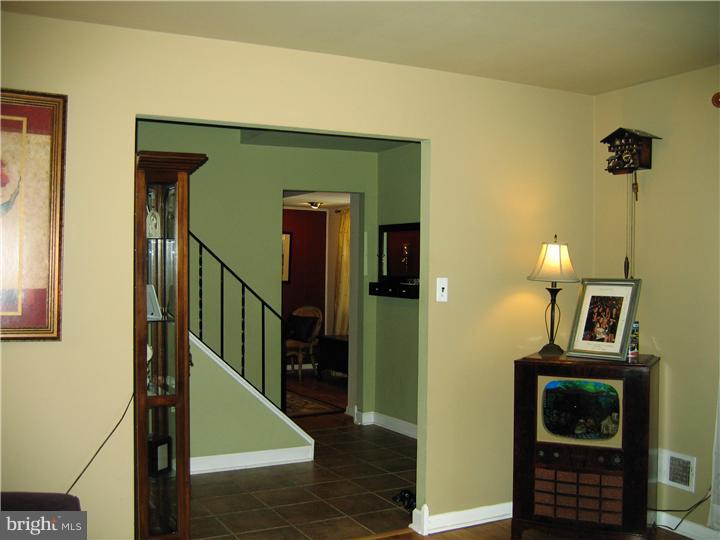 2103 Lawrence Road Wilmington, DE 19810 - Photo 4 of 16 Gallery Image 4