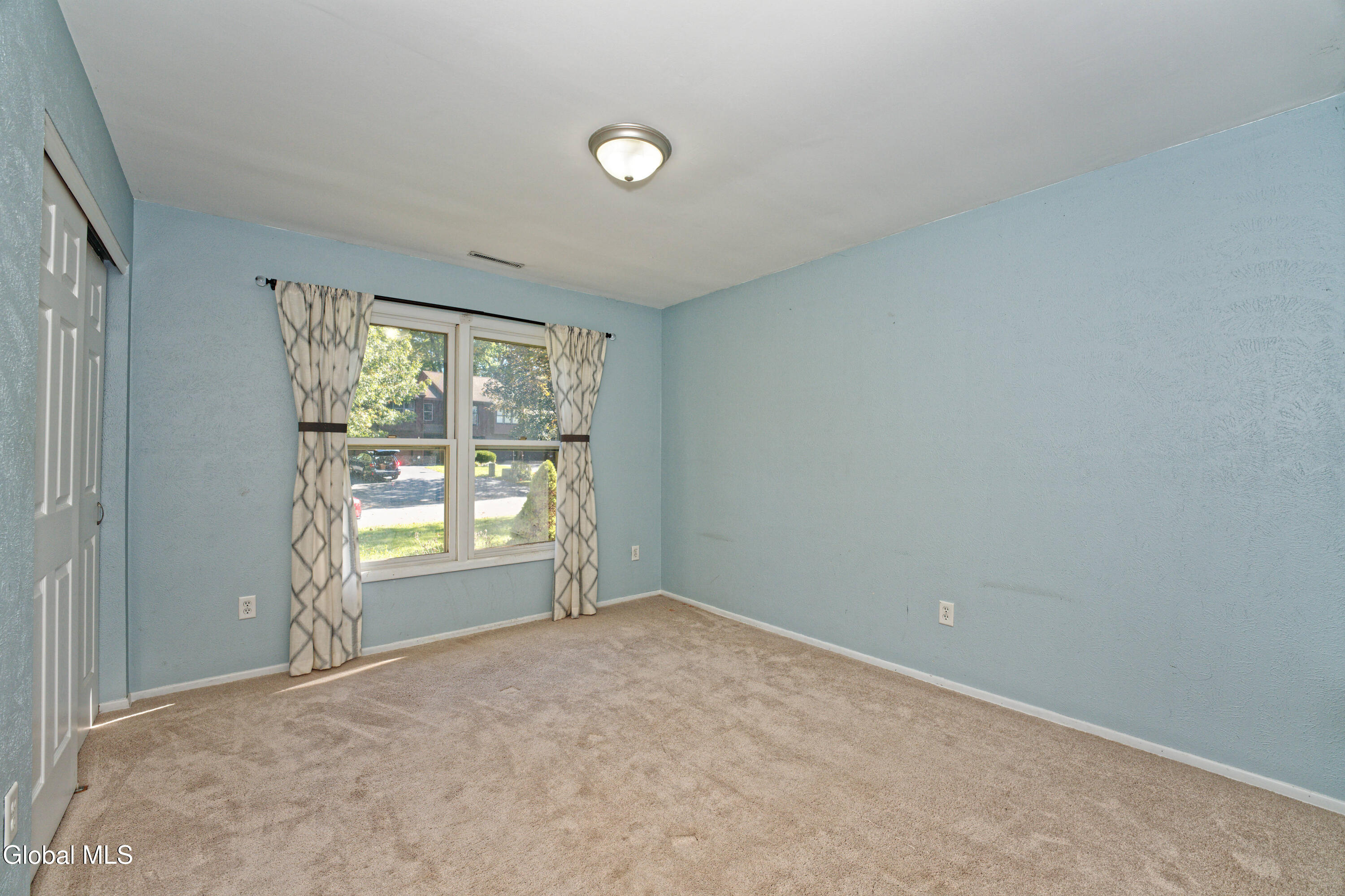 638 Top Ridge Drive Guilderland, NY 12203 - Photo 21 of 31 6 Bedroom 2