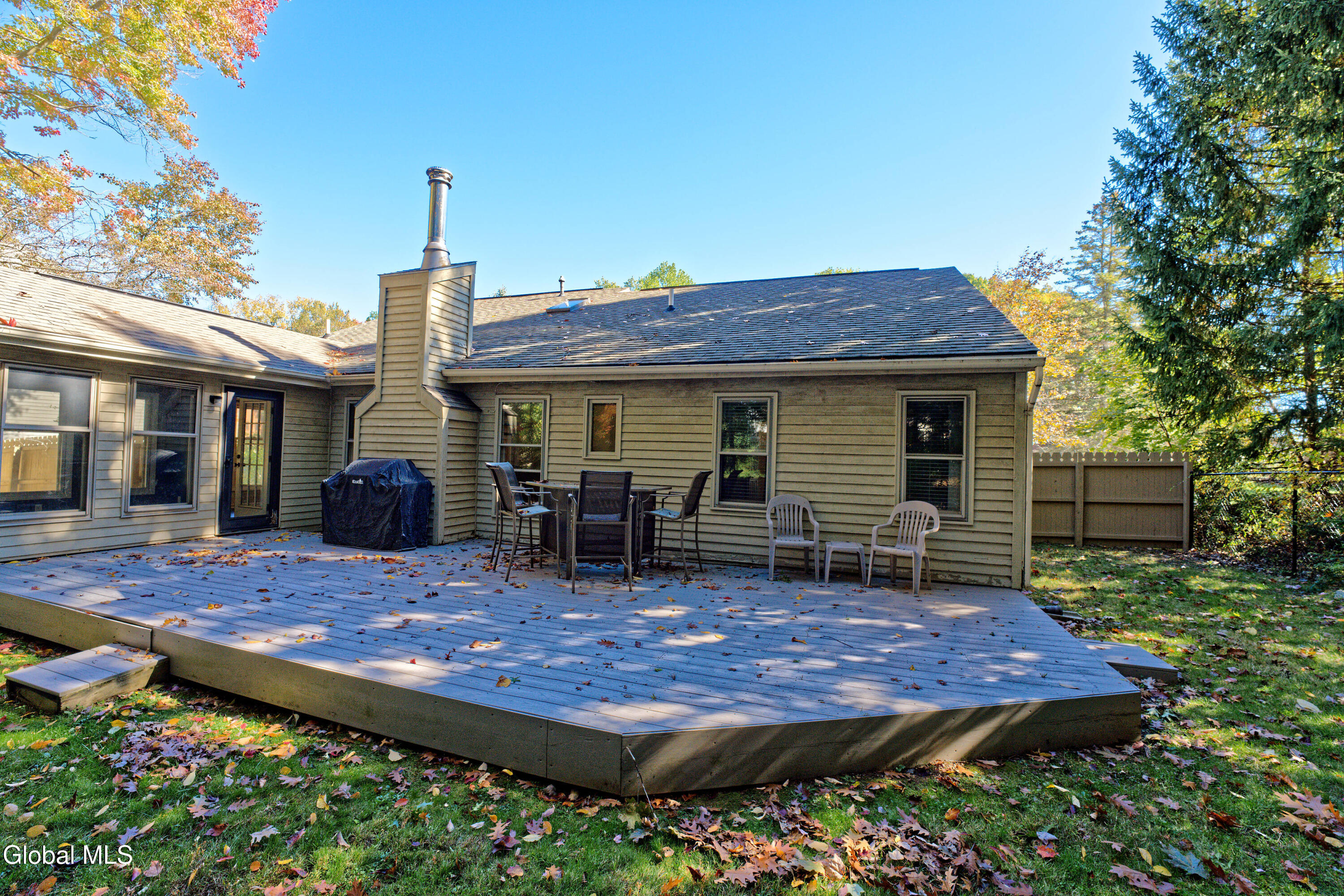 638 Top Ridge Drive Guilderland, NY 12203 - Photo 29 of 31 Yard 4