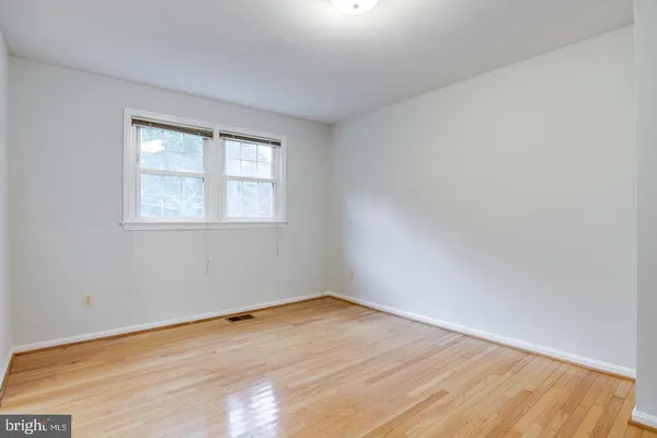 $2,900 | 2838 Lafora Court, Vienna, VA 22180