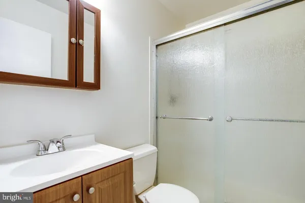 $2,900 | 2838 Lafora Court, Vienna, VA 22180