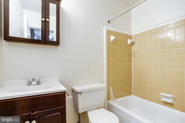 $2,900 | 2838 Lafora Court, Vienna, VA 22180