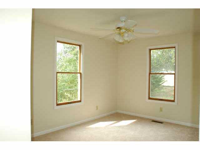 5108 Hamilton Road Hilliard, OH 43026 - Photo 8 of 10 Gallery Image 8