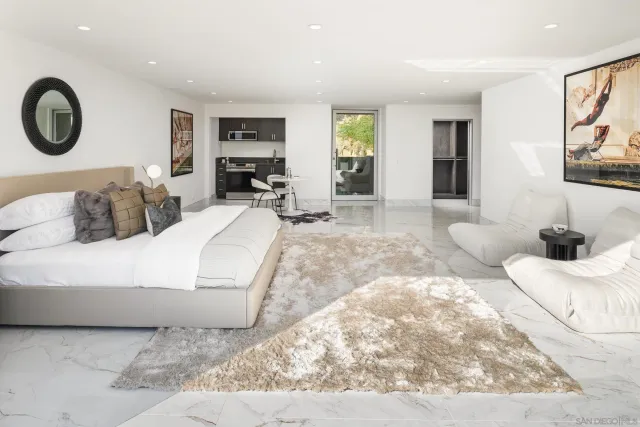 $9,995,000 | 7232 Romero Drive, La Jolla, CA 92037