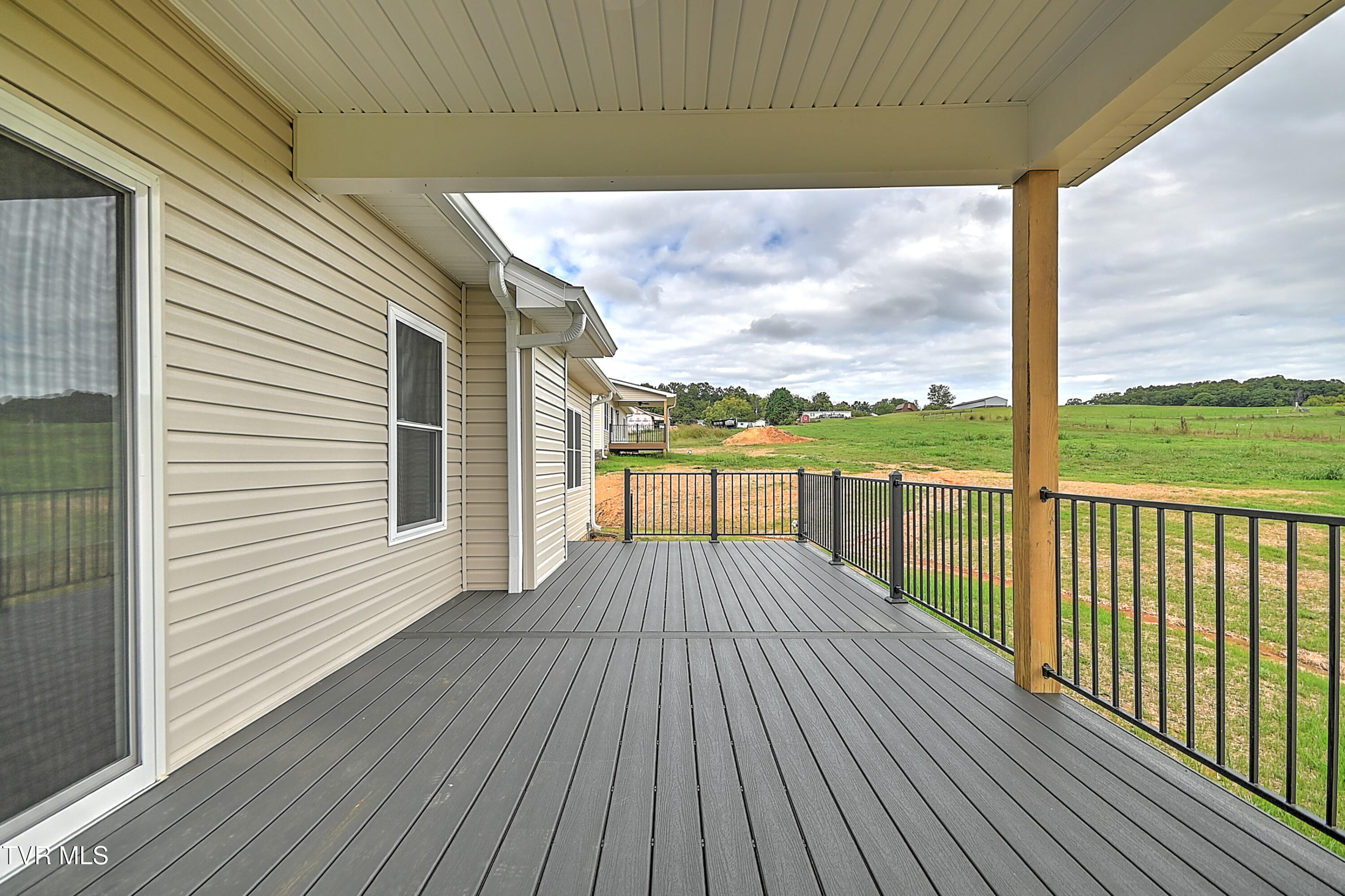 225 Red Tail Ridge Greeneville, TN 37743 - Photo 42 of 59 225 Red Tail Ridge JK-37