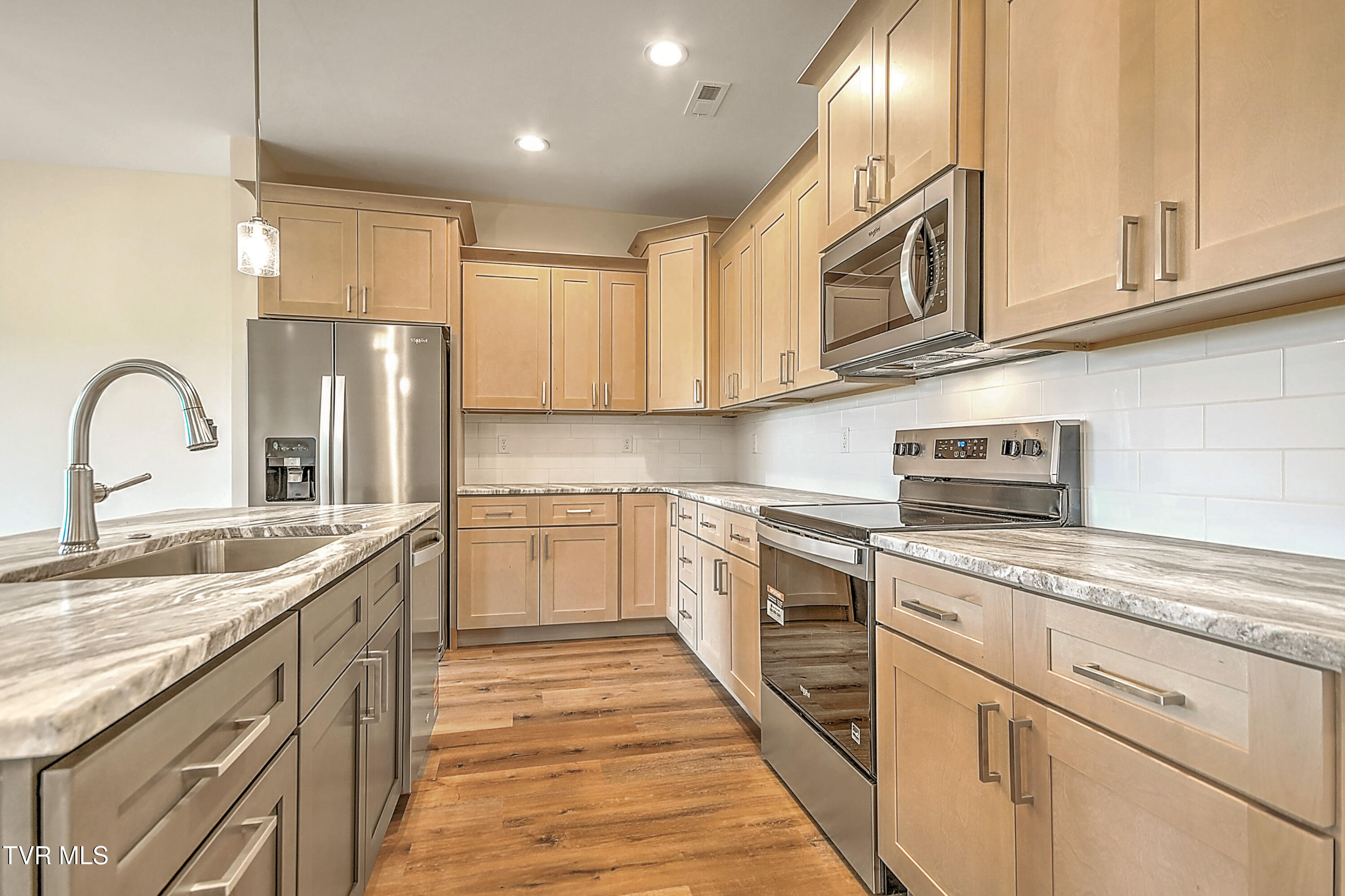 225 Red Tail Ridge Greeneville, TN 37743 - Photo 6 of 59 225 Red Tail Ridge JK-12