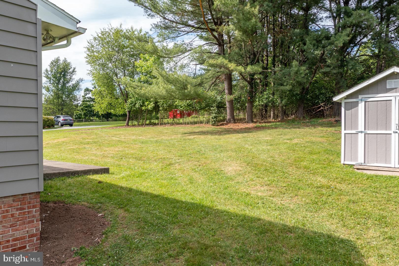 921 Shelbourne Road Reading, PA 19606 - Photo 25 of 34