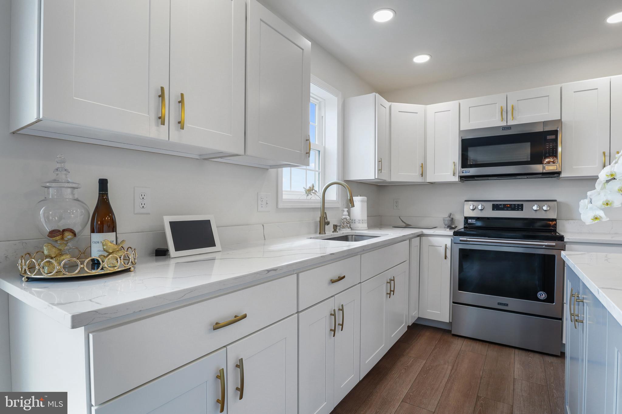 309 Riviera Street Mount Wolf, PA 17347 - Photo 11 of 51 Gallery Image 11