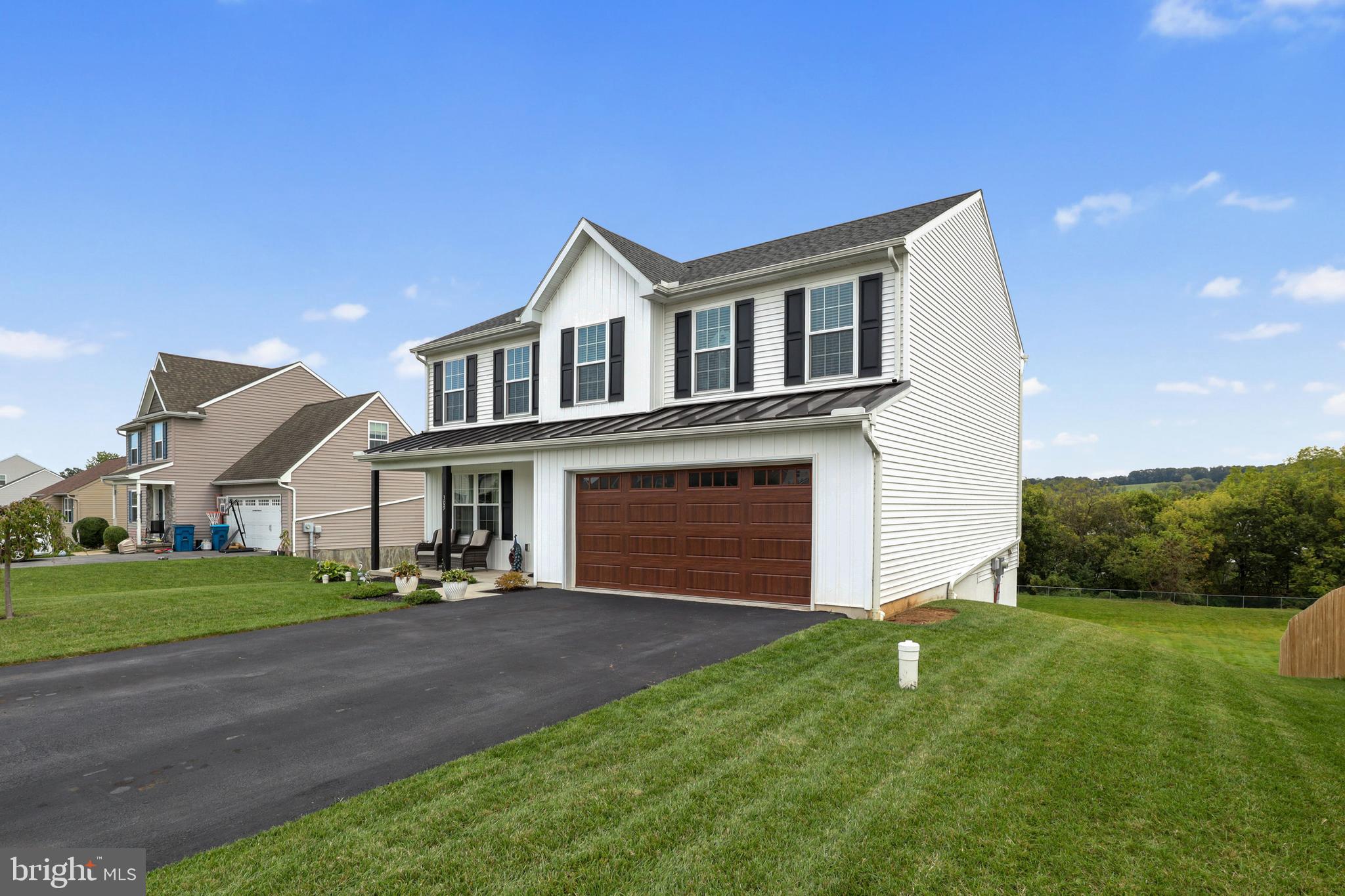 309 Riviera Street Mount Wolf, PA 17347 - Photo 4 of 51 Gallery Image 4