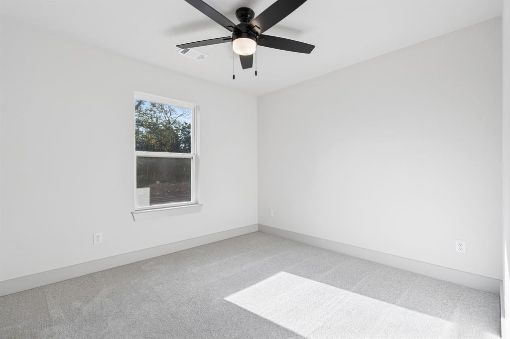 5637 Mesa Loop Granbury, TX 76048 - Photo 28 of 40