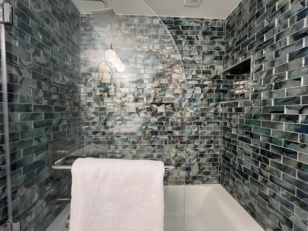 $2,200 | 4500 South Four Mile Run Drive, Unit 133, Arlington, VA 22204