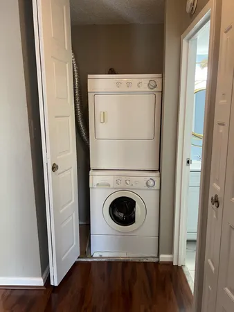 $2,200 | 4500 South Four Mile Run Drive, Unit 133, Arlington, VA 22204