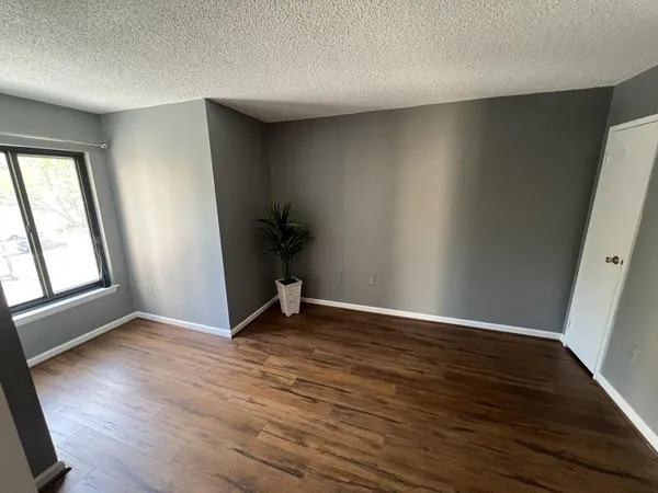 $2,200 | 4500 South Four Mile Run Drive, Unit 133, Arlington, VA 22204