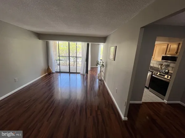 $2,200 | 4500 South Four Mile Run Drive, Unit 133, Arlington, VA 22204
