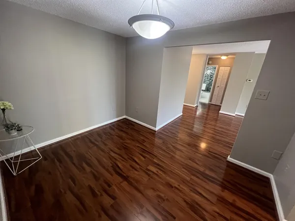 $2,200 | 4500 South Four Mile Run Drive, Unit 133, Arlington, VA 22204