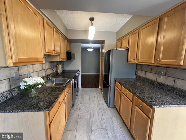 $2,200 | 4500 South Four Mile Run Drive, Unit 133, Arlington, VA 22204