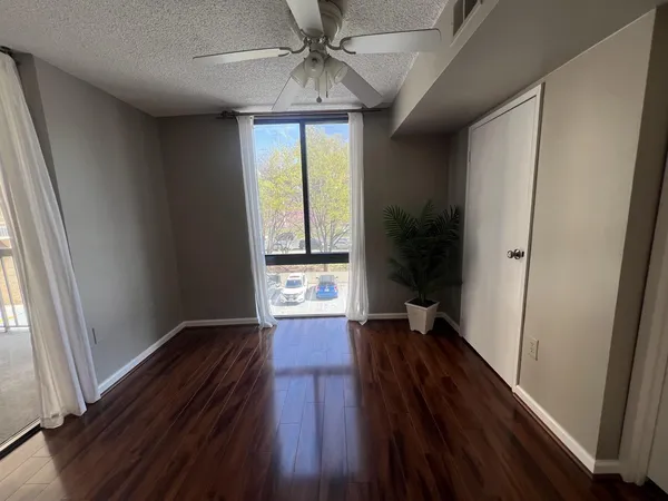 $2,200 | 4500 South Four Mile Run Drive, Unit 133, Arlington, VA 22204