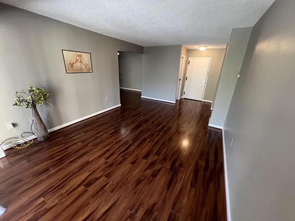 $2,200 | 4500 South Four Mile Run Drive, Unit 133, Arlington, VA 22204