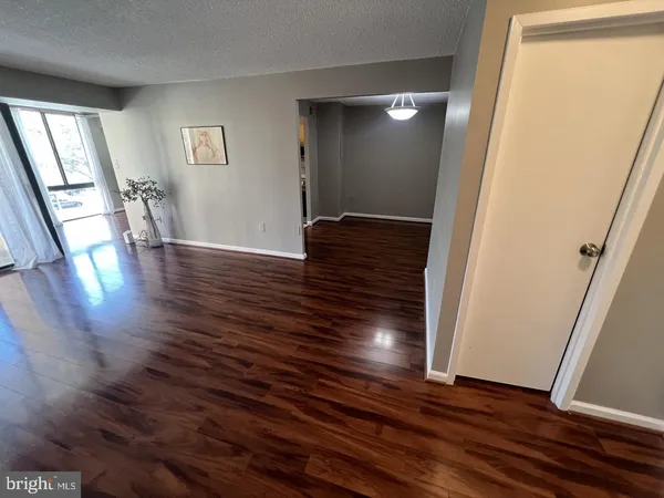 $2,200 | 4500 South Four Mile Run Drive, Unit 133, Arlington, VA 22204