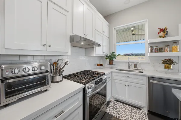 $1,350,000 | 7335 County Road 4710, Larue, TX 75770