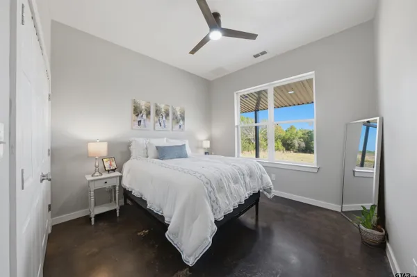 $1,350,000 | 7335 County Road 4710, Larue, TX 75770