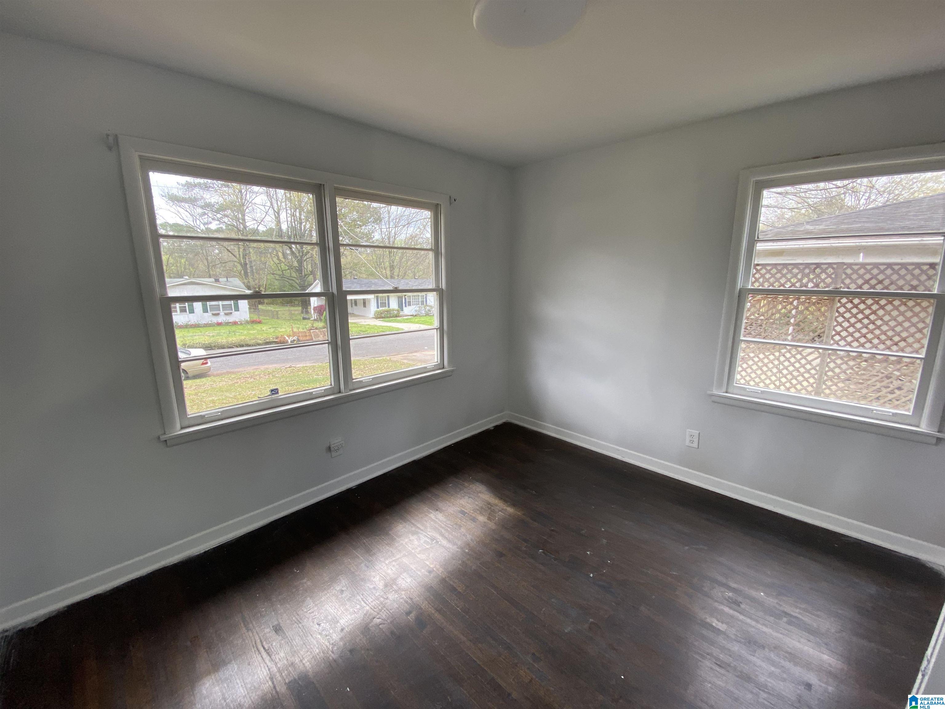 544 Camellia Road Birmingham, AL 35215 - Photo 5 of 38