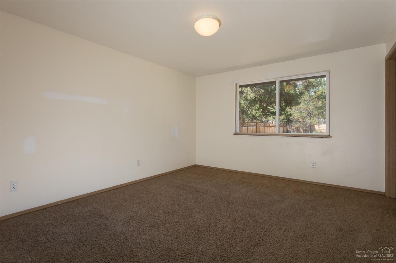 17260 Gadwall Road Bend, OR 97707 - Photo 10 of 18 Additional Photo