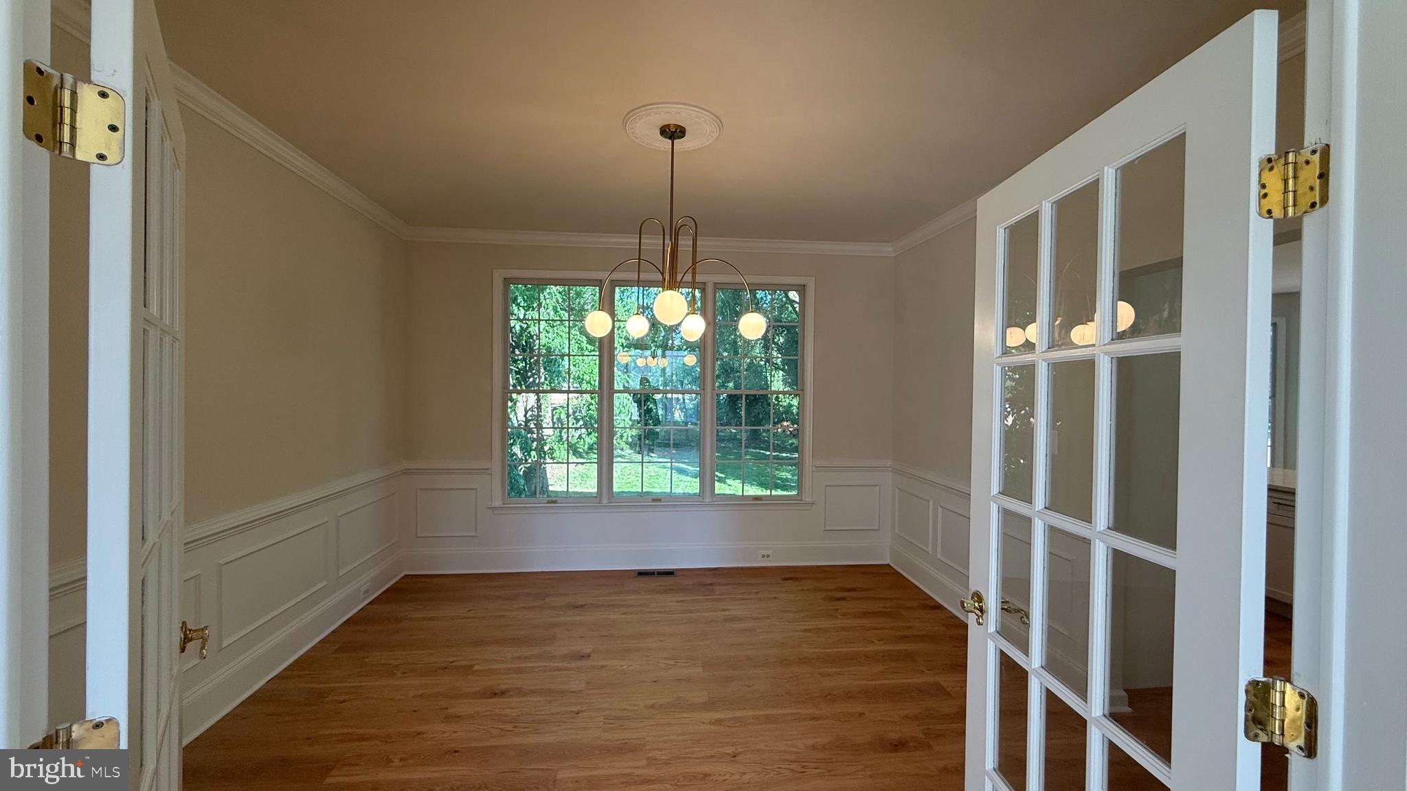 500 Roland Street Southwest Vienna, VA 22180 - Photo 5 of 43 Gallery Image 5