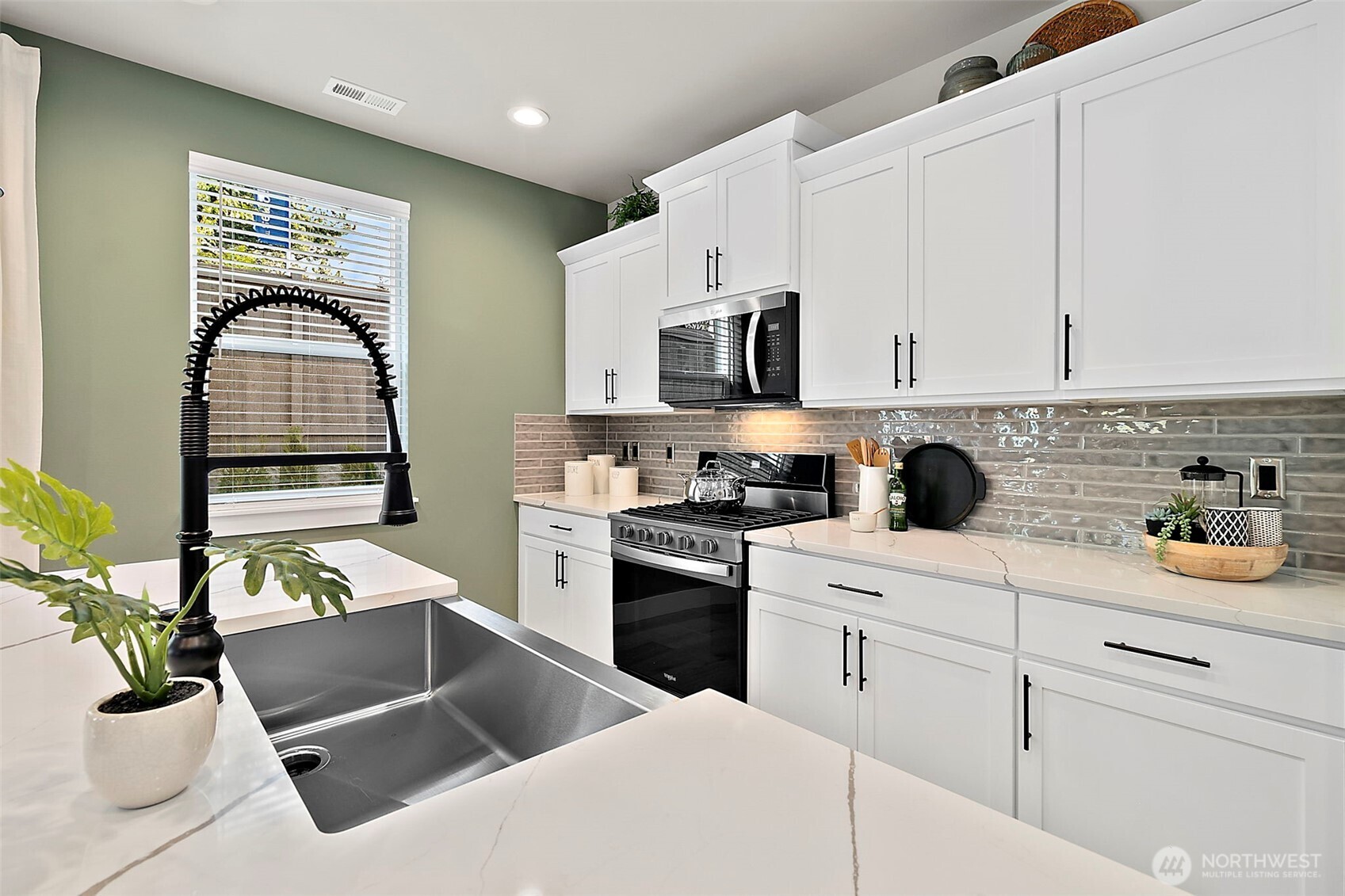 20904 99th Place South Kent, WA 98031 - Photo 18 of 38