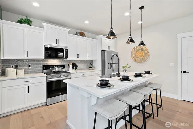 $874,950 | 20904 99th Place South, Kent, WA 98031