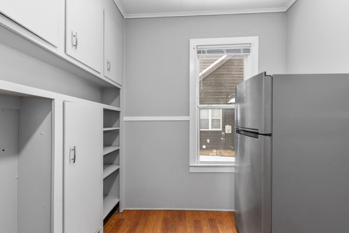 613-615 Davis Street Kalamazoo, MI 49007 - Photo 16 of 36 IMG_1014