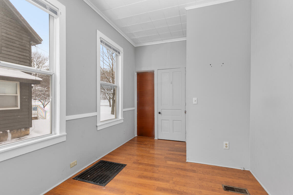 613-615 Davis Street Kalamazoo, MI 49007 - Photo 19 of 36 IMG_1017