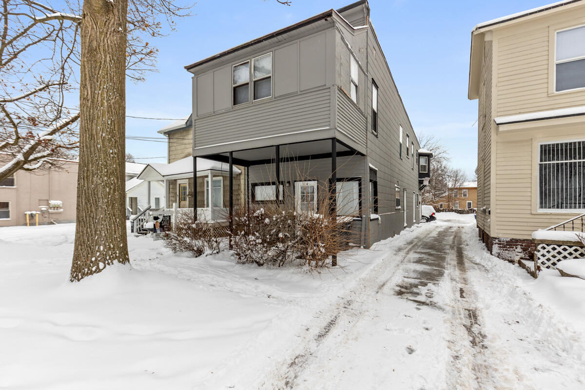 613-615 Davis Street Kalamazoo, MI 49007 - Photo 3 of 36 2