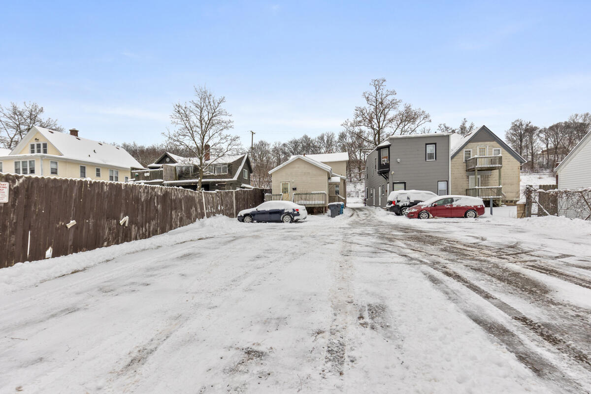 613-615 Davis Street Kalamazoo, MI 49007 - Photo 34 of 36 IMG_1033