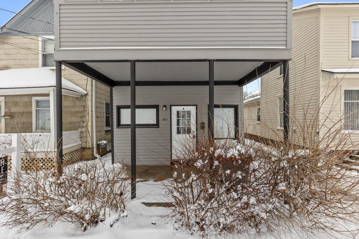 613-615 Davis Street Kalamazoo, MI 49007 - Photo 6 of 36 IMG_1004