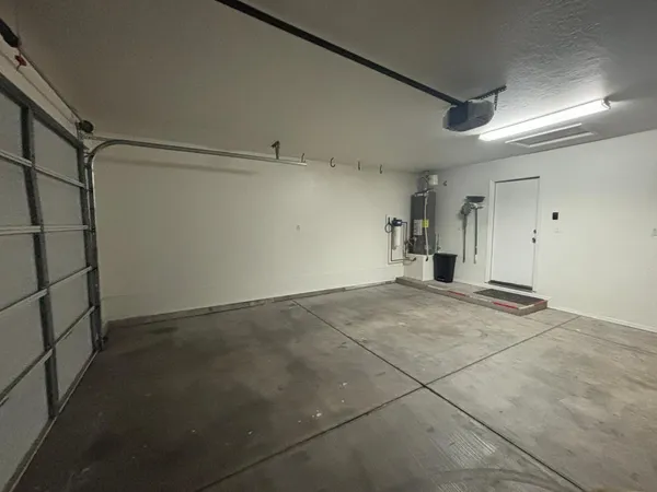 $1,995 | 5036 East Catalina Court, Cornville, AZ 86325