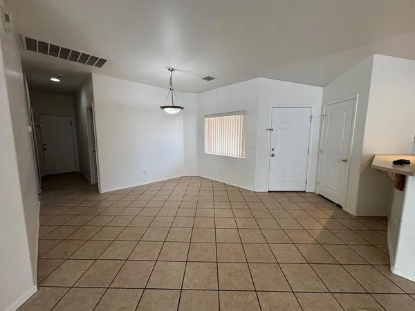 $1,995 | 5036 East Catalina Court, Cornville, AZ 86325