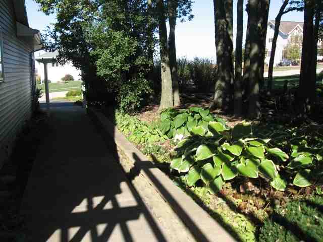 671 Barley Ridge Trail Freeport, IL 61032 - Photo 5 of 9 Gallery Image 5