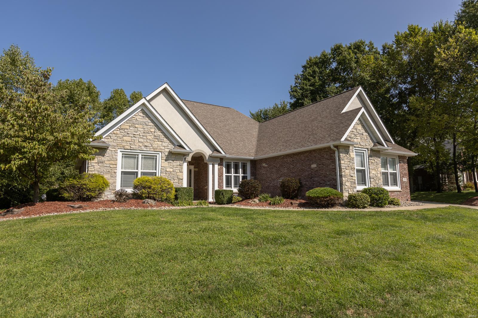7412 Creek Ridge Lane Edwardsville, IL 62025 - Photo 2 of 47 Gallery Image 2