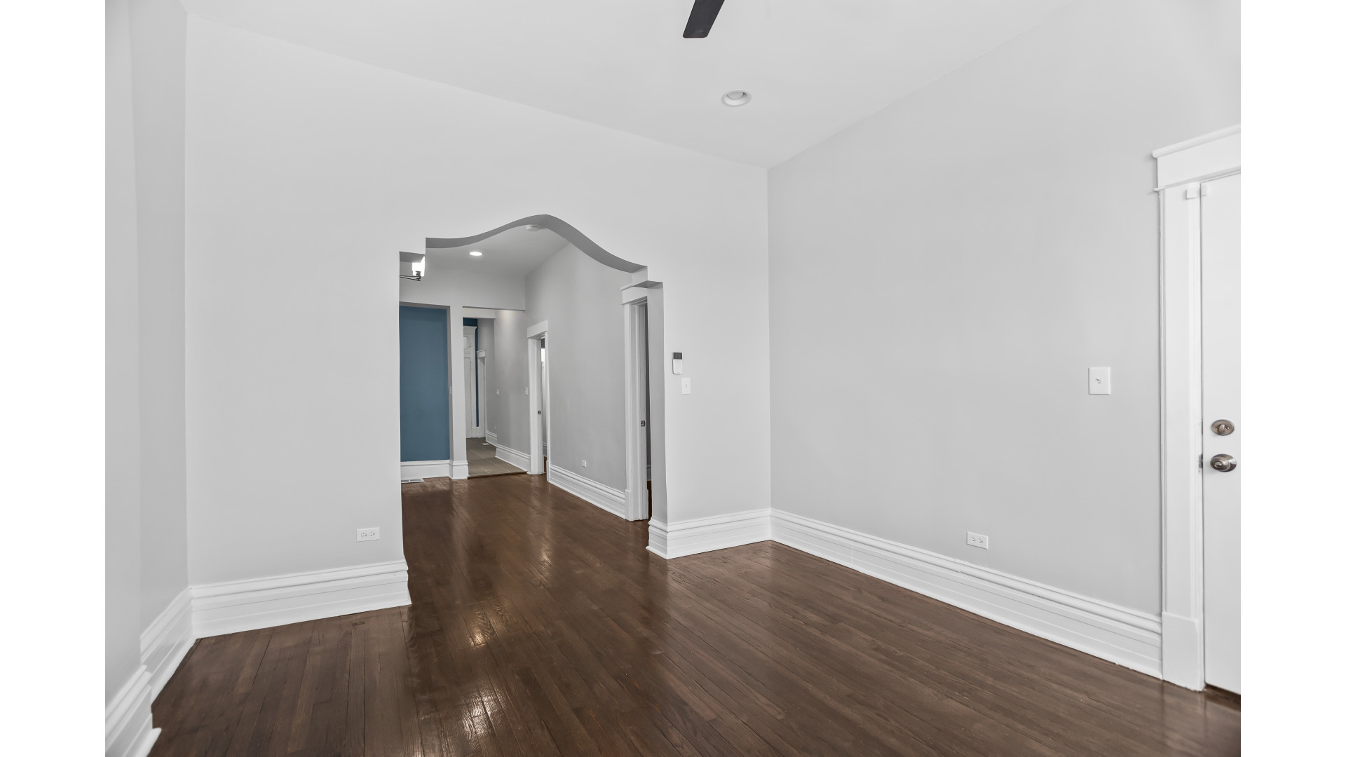 1940 South Ridgeway Avenue Chicago, IL 60623 - Photo 3 of 71 Gallery Image 3