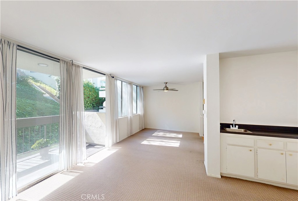 28121 Highridge Road, Unit 311 Rancho Palos Verdes, CA 90275 - Photo 6 of 25 a view of an empty room with a window