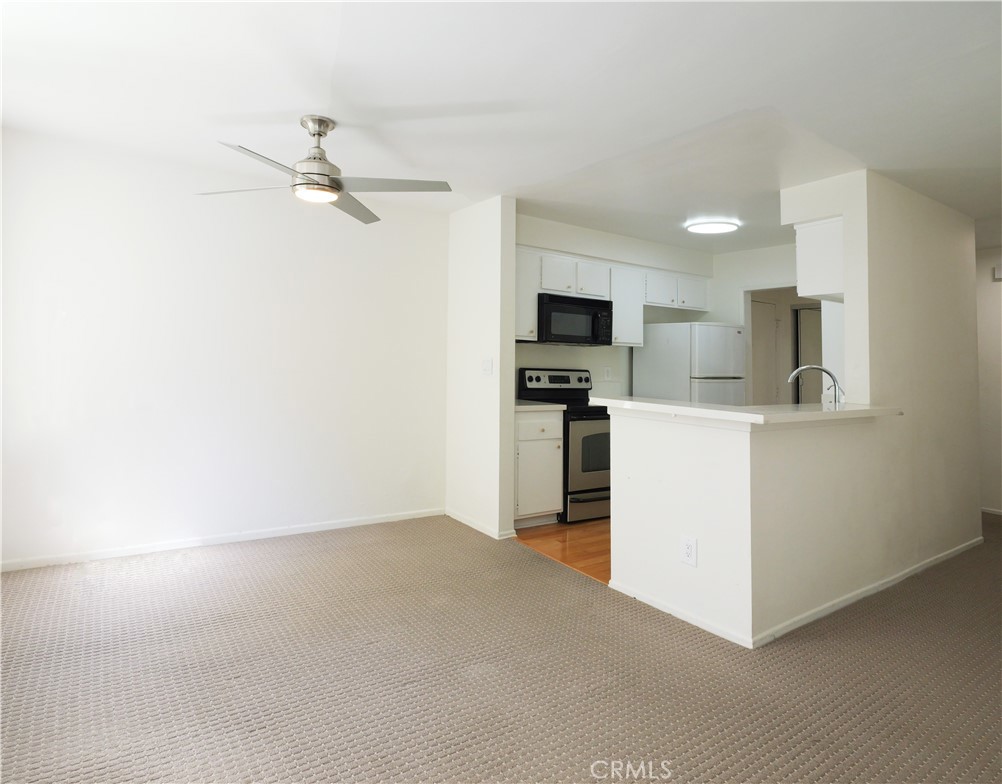28121 Highridge Road, Unit 311 Rancho Palos Verdes, CA 90275 - Photo 9 of 25 a view of kitchen and microwave