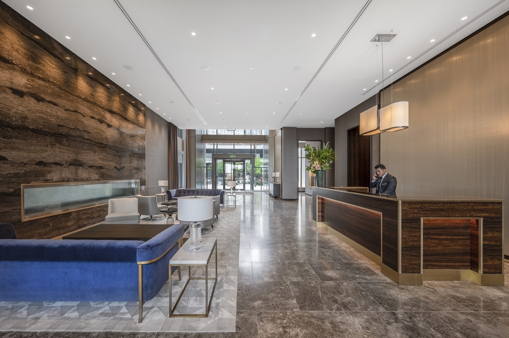 133 Seaport Boulevard, Unit 2017 Boston, MA 02210 - Photo 4 of 18