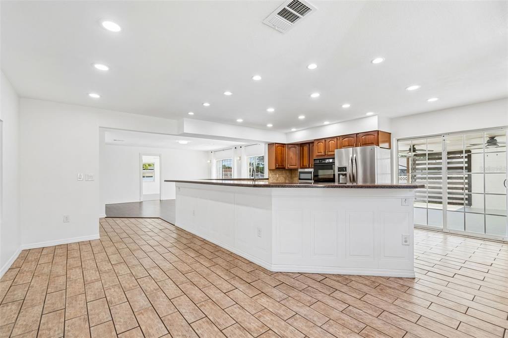 2959 Maple Court Dunedin, FL 34698 - Photo 17 of 63