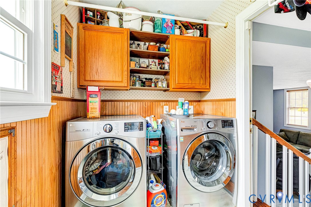 5629 West Quaker Road Disputanta, VA 23842 - Photo 31 of 43 Washroom featuring separate washer and dryer, a wa