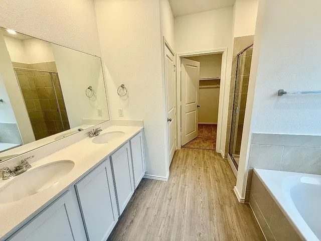 $2,595 | 1724 Four Waters Loop, Georgetown, TX 78628