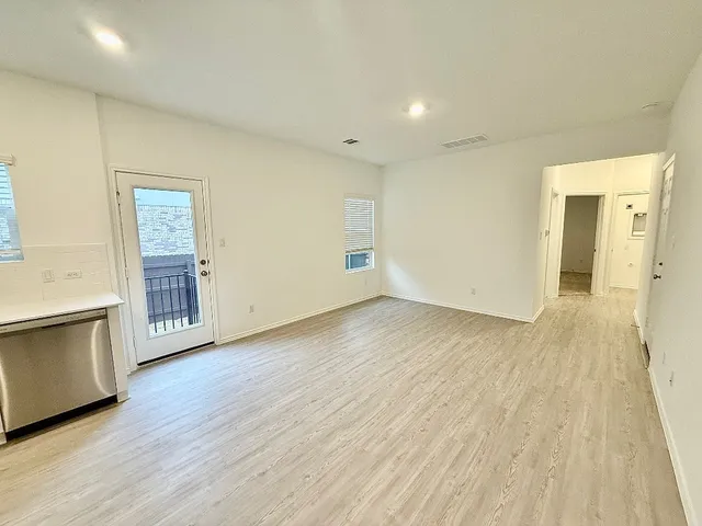 $2,595 | 1724 Four Waters Loop, Georgetown, TX 78628