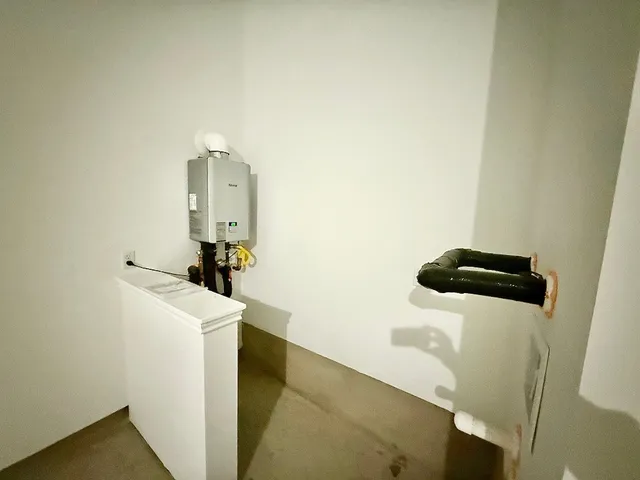 $2,595 | 1724 Four Waters Loop, Georgetown, TX 78628